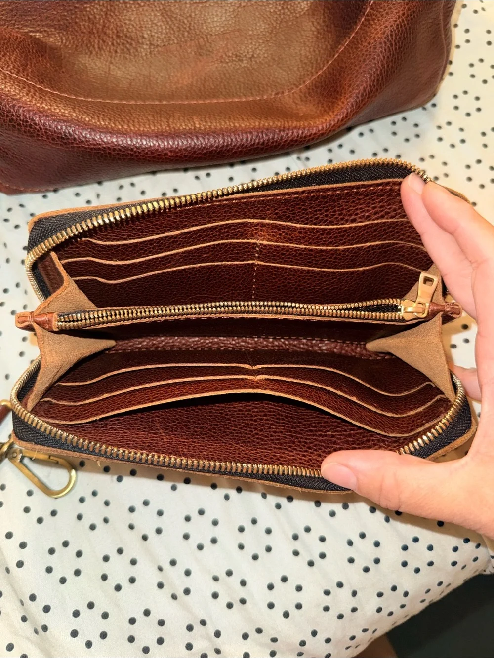 Portland Leather Large Zip Wallet in Nutmeg